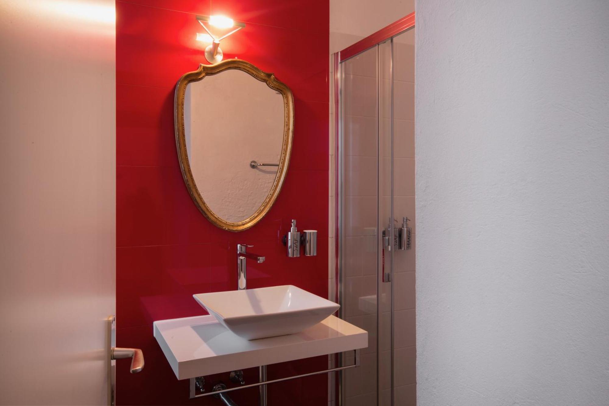 Caffe Dell'Arte Boutique Rooms Локарно Экстерьер фото