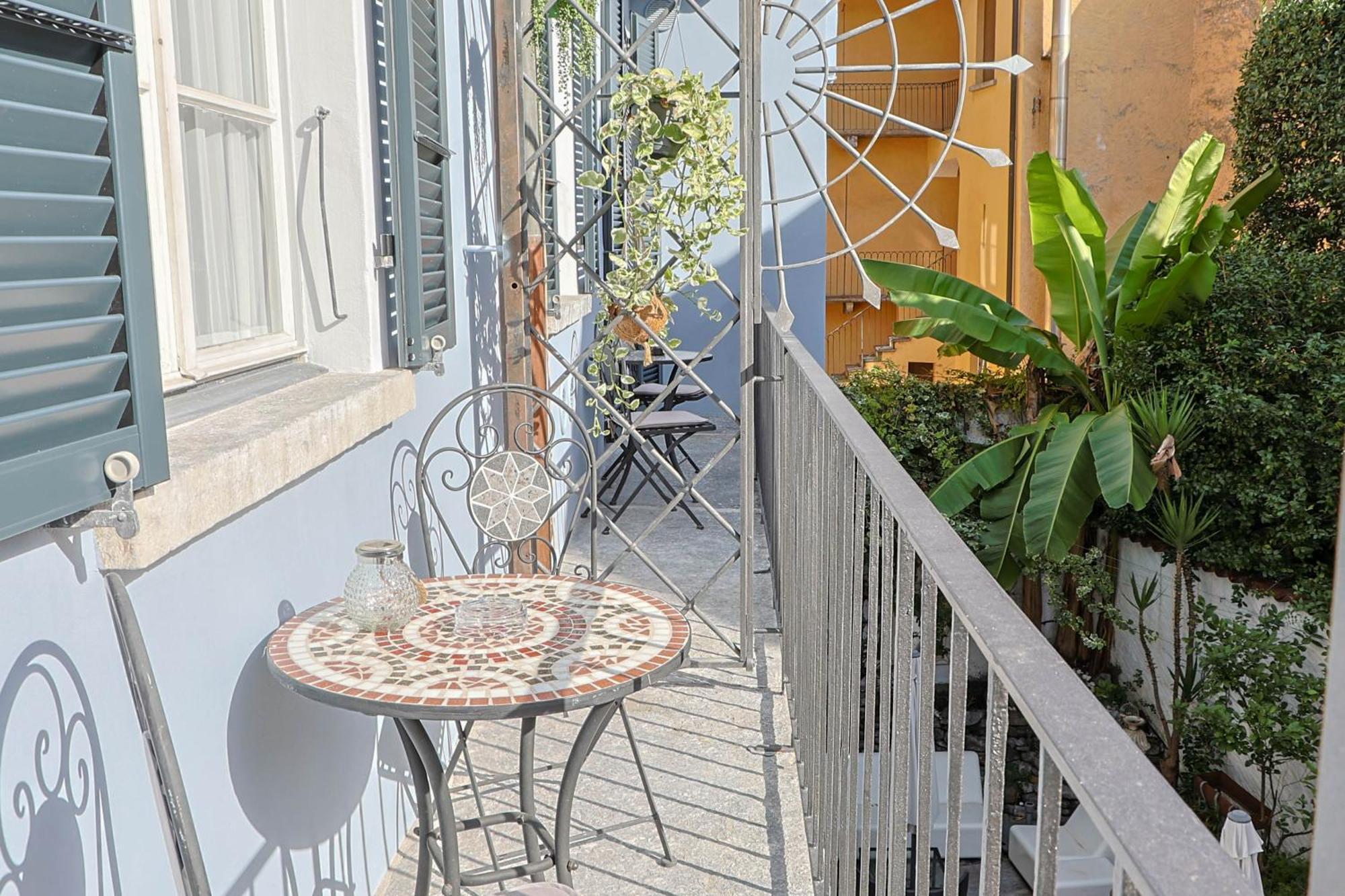Caffe Dell'Arte Boutique Rooms Локарно Экстерьер фото