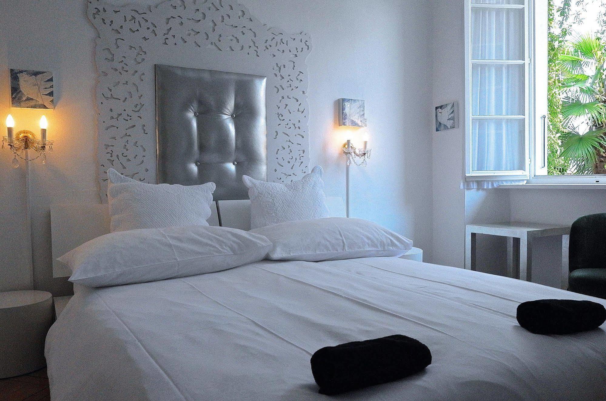 Caffe Dell'Arte Boutique Rooms Локарно Экстерьер фото